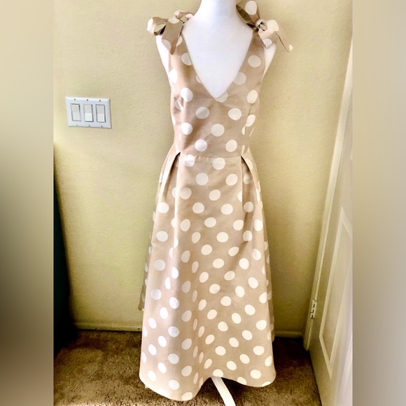 Mable Dresses & Skirts - Adorable Backless w/Tie Up Polka Dot Dress